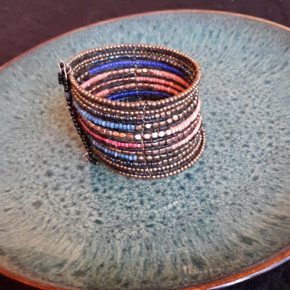 Beaded bangle - Picture 2 of 3